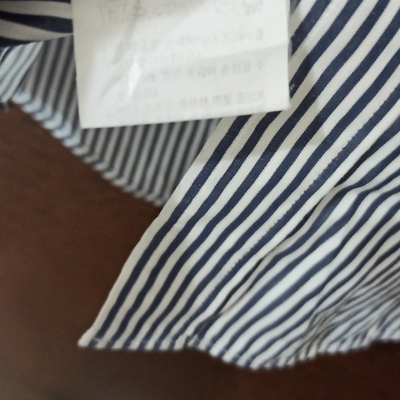 Givenchy - Picture 6 of 8